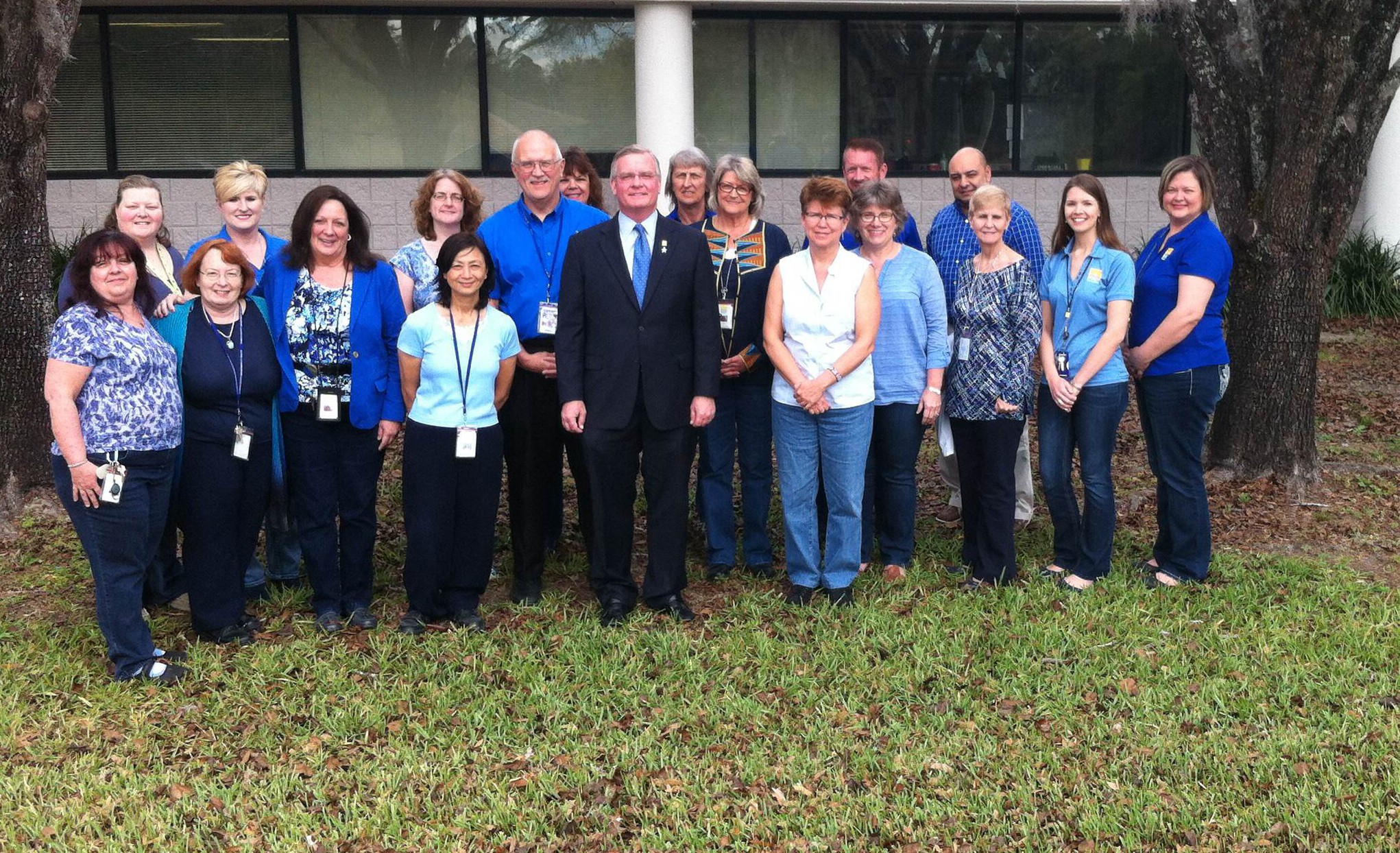Dr. Armstrong and DOH-Marion staff dressed in blue 